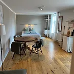 Rinkenaeshus Grosses Apartament